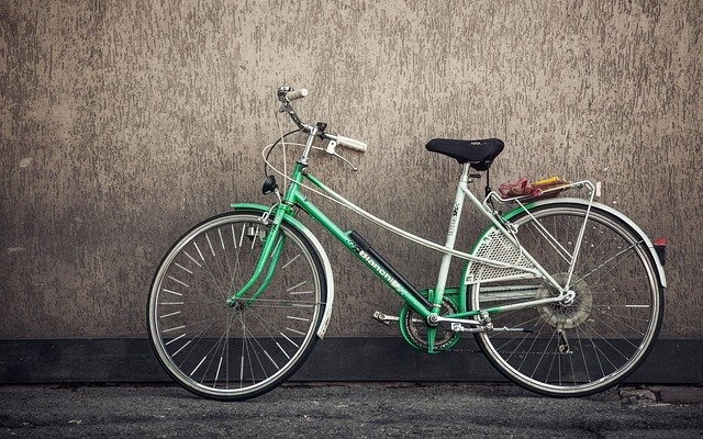 調査 自転車のパンク修理 料金の相場はリーズナブル オモタノ